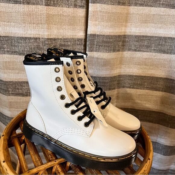Doc Martens White Combat Boots‎ Size 5 - Picture 1 of 13